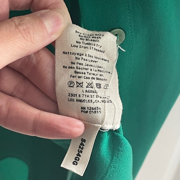 L’Agence Dani 100% Silk Button Down Shirt in Kelly Green Women's Top Size XS - Picture 7 of 8
